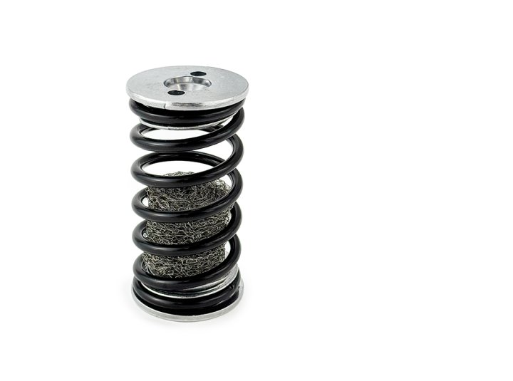 Vibratec fjäderisolator VT4414-05. Fjäderisolatorerna VT4414 och VT4424 är mycket mjuka isolatorer med en egenfrekvens på 3–4 Hz.