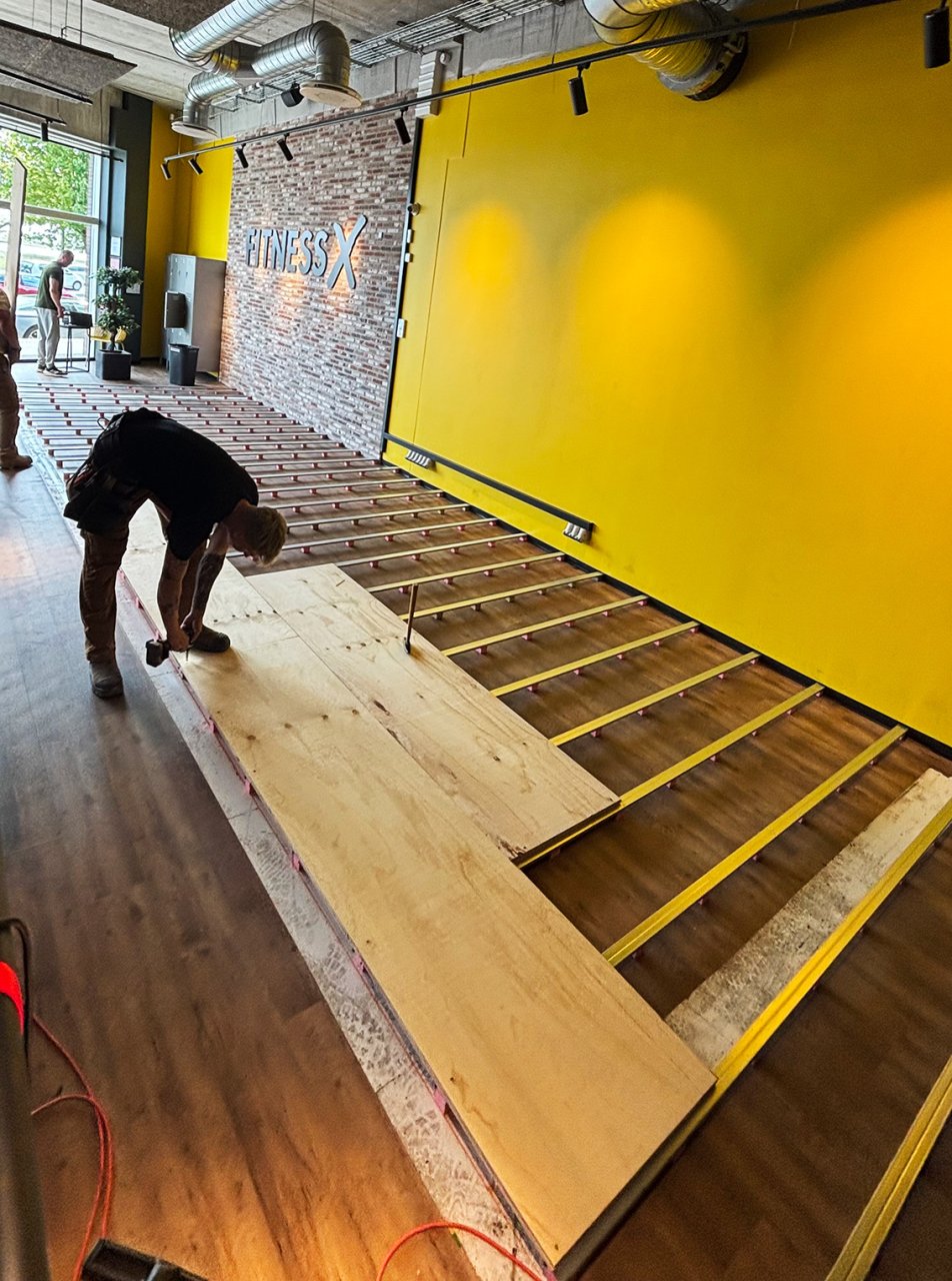 Image of installation of Floor System VT-BAT