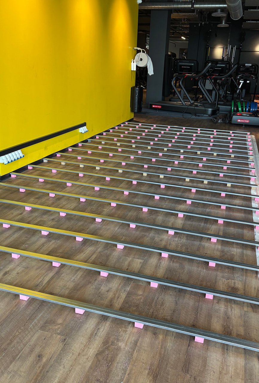 Image of installation of Floor System VT-BAT