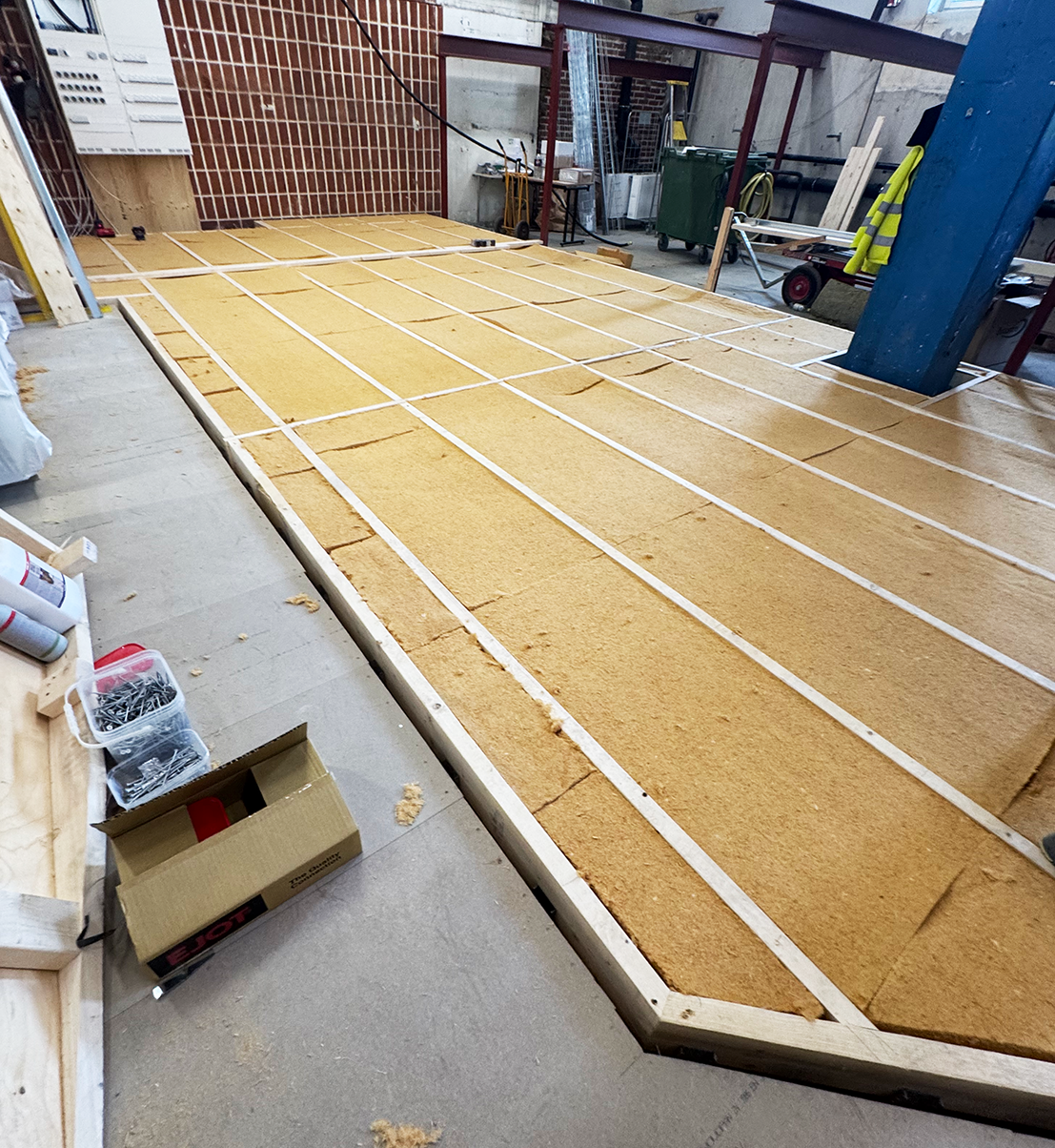 Image of Vibratecs floor system flexible floor bracket VT-FFB with insulation