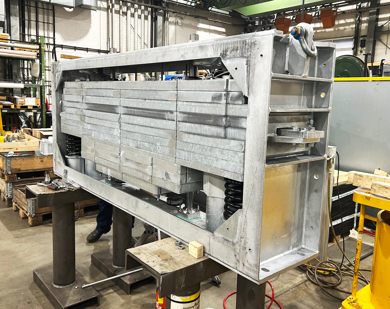 Image of Tuned Mass Damper from Vibratec